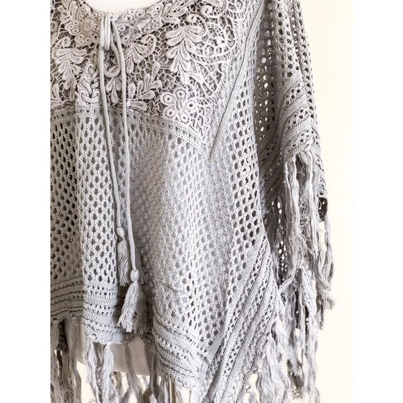 🎉HP🎉Boho Lace Up Tassel Fringe Poncho - Picture 7 of 8